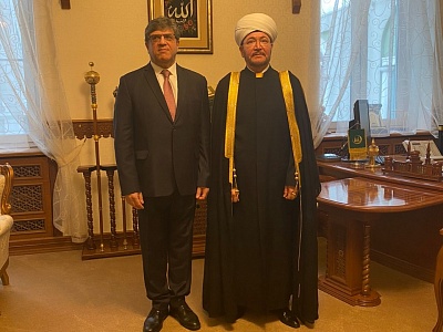 سماحة المفتي يلتقي مع السيد طارق بن سالم سعادة السفير التونسي بموسكو