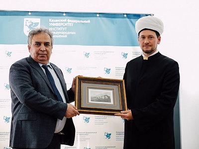 «У человека должно быть два крыла − теология и наука»